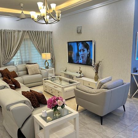 Seyramz Palace - Free Airport Pick Up - High Speed Starlink Wifi - Car Rental تامالي المظهر الخارجي الصورة